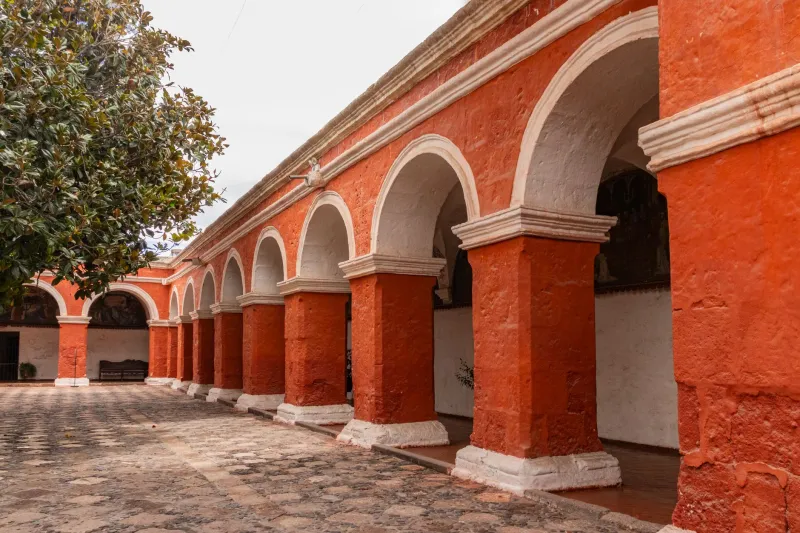 Patrimônio Vivo: Como Brasileiros Estão Descobrindo o Valor dos Imóveis Coloniais de Cajamarca
