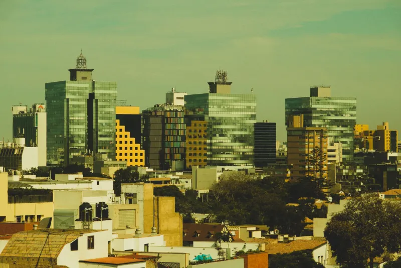 A Nova Rota do Investimento: Por Que o Mercado Imobiliário de Cajamarca Atrai Cada Vez Mais Brasileiros