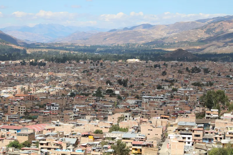 Renda Passiva nas Altitudes Andinas: Como Identificar Imóveis com Alto Potencial Turístico em Cajamarca
